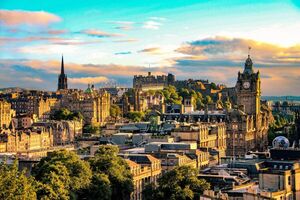 Edimburgo - CES Centro de Estudios Ingleses