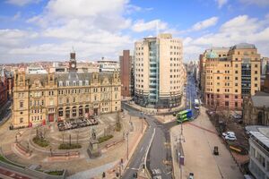 Leeds - CES Centro de Estudios Ingleses